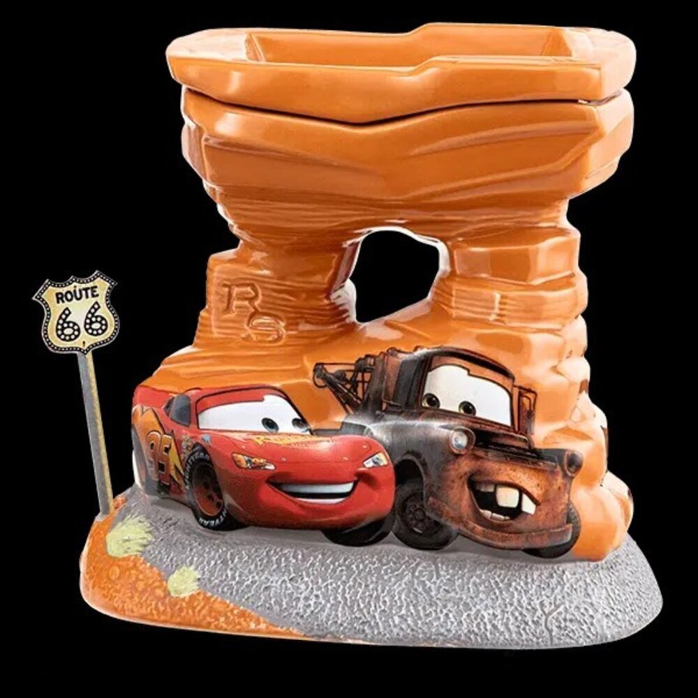 New Disney Pixar CARS Scentsy Warmer Lightning McQueen & Mater- Box Wear - Picture 13 of 13